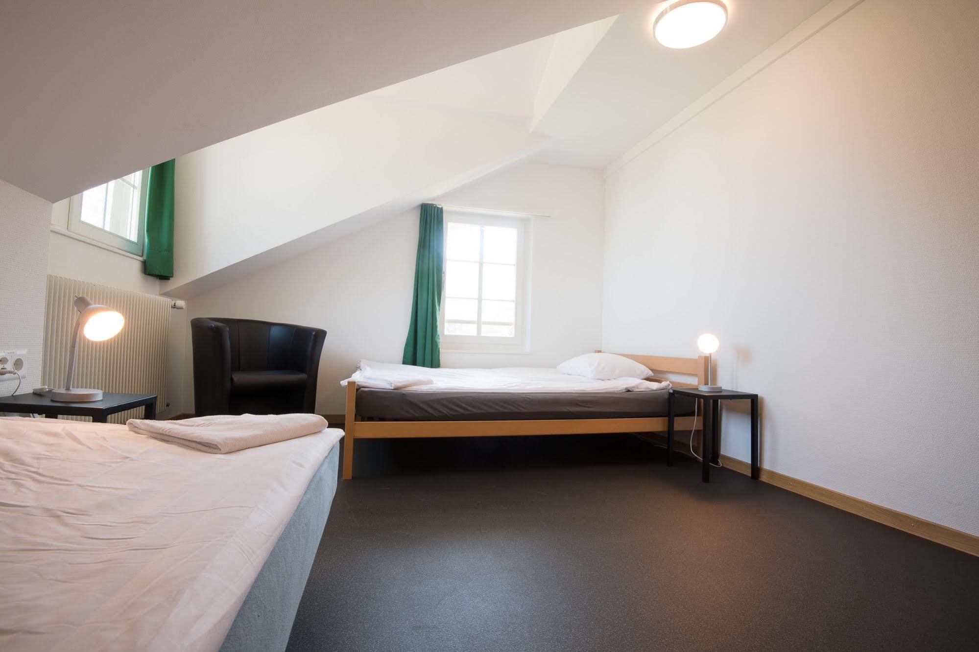 Backpackers Villa Sonnenhof - Hostel Интерлакен Экстерьер фото